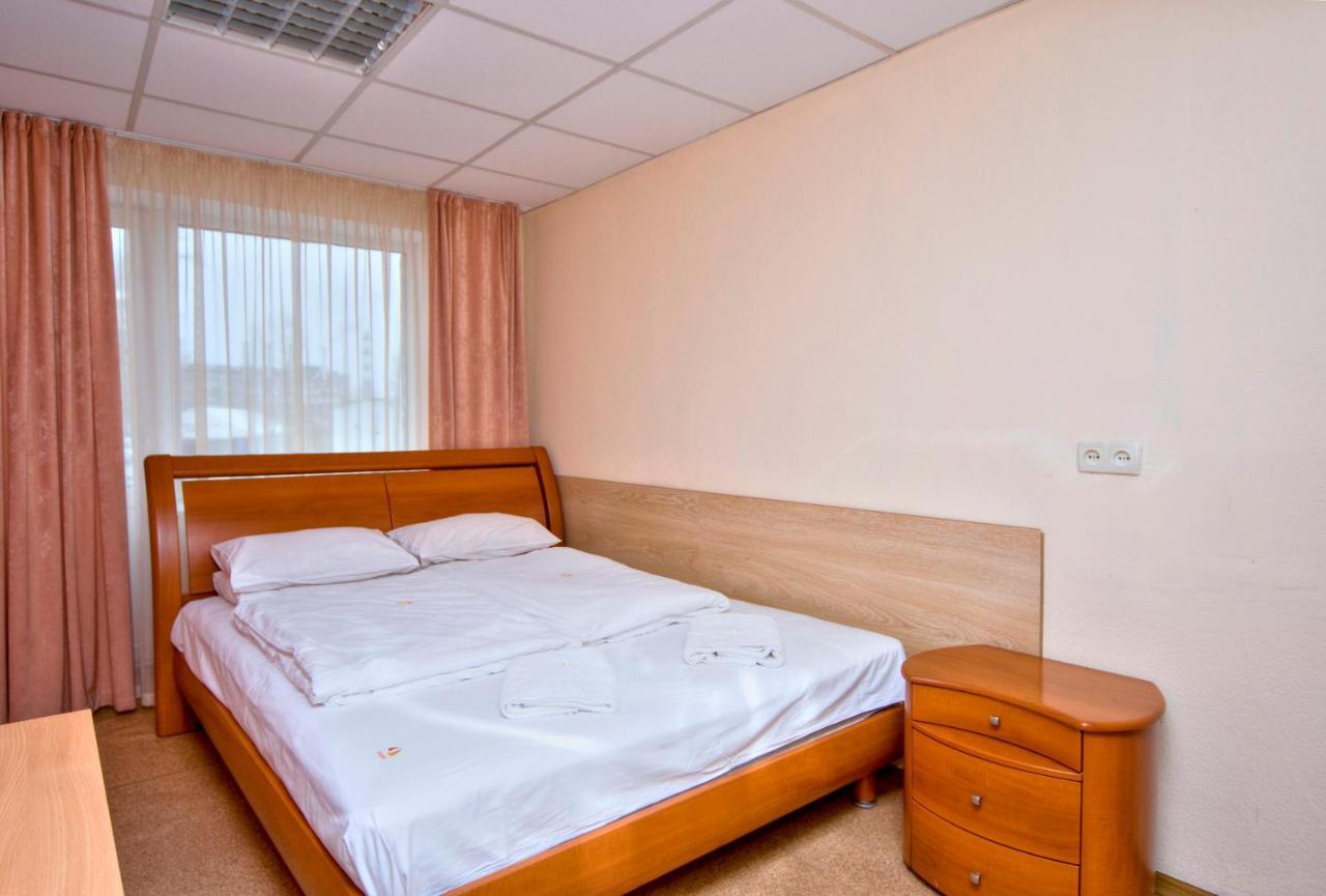 קייב Hostel Podolski Plus מראה חיצוני תמונה