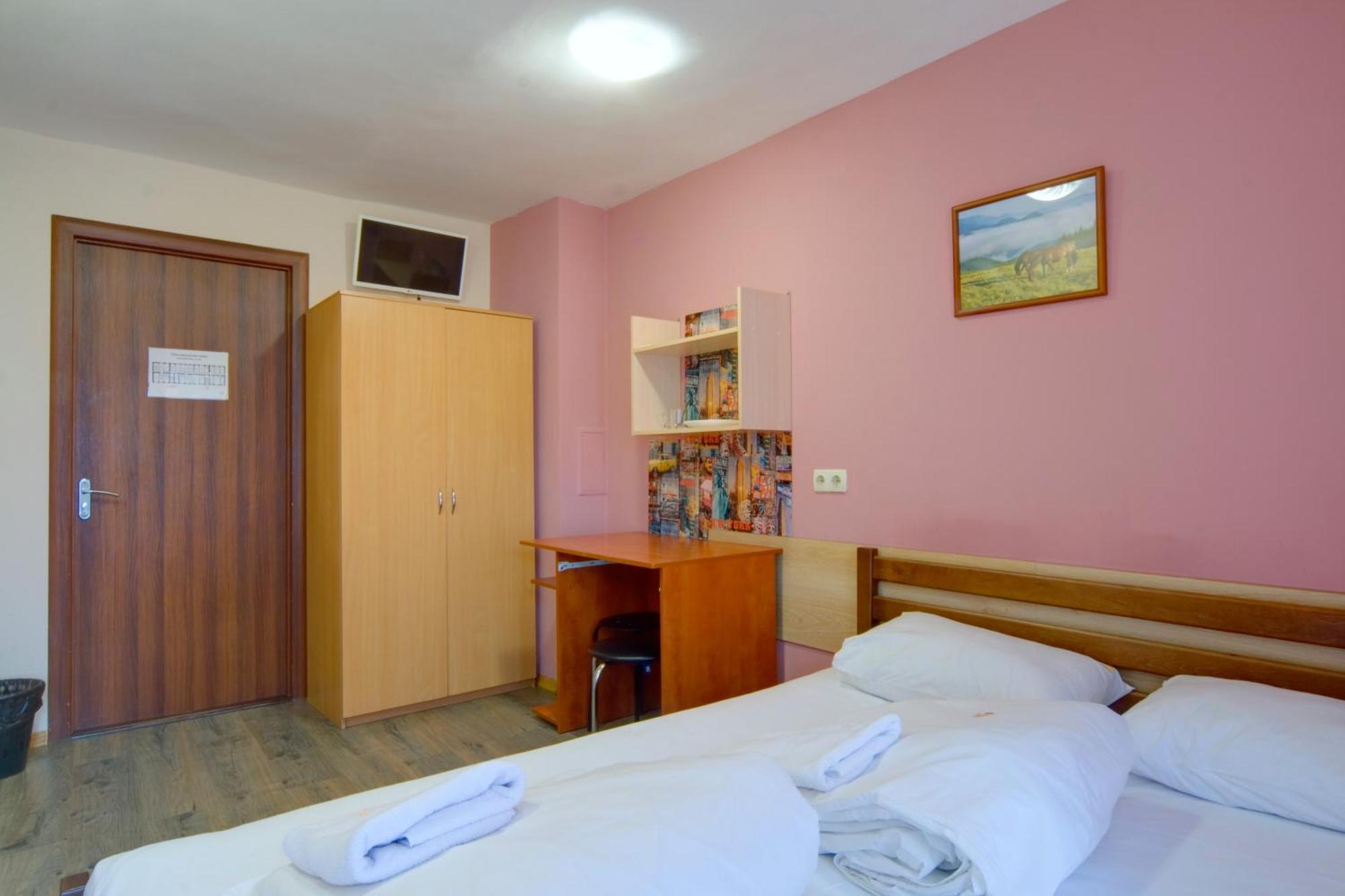 קייב Hostel Podolski Plus מראה חיצוני תמונה
