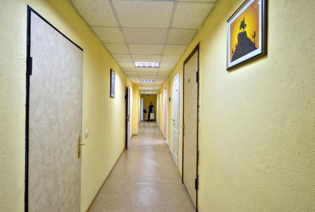 קייב Hostel Podolski Plus מראה חיצוני תמונה